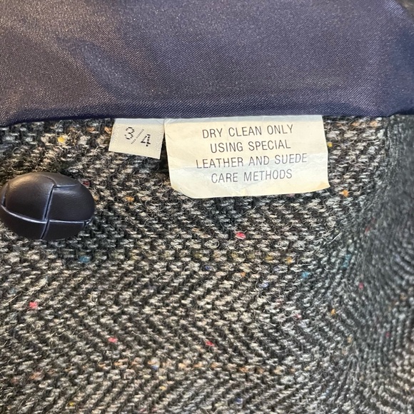 Vintage International Scene wool blazer, size small, herringbone and plaid - Picture 8 of 16